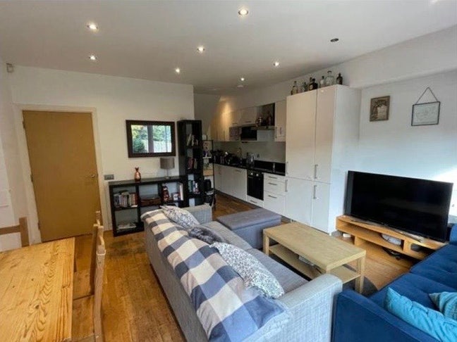 Short term sublet in Willesden Green - Single Room Main Photo