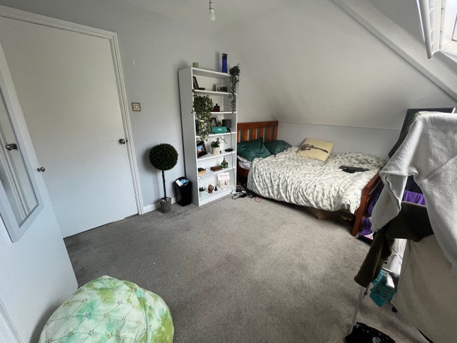 Spacious double room in Hove Main Photo