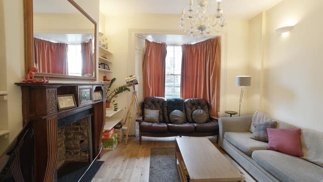 🆕 Massive Room! All Bills inc. Victoria Park!  Main Photo