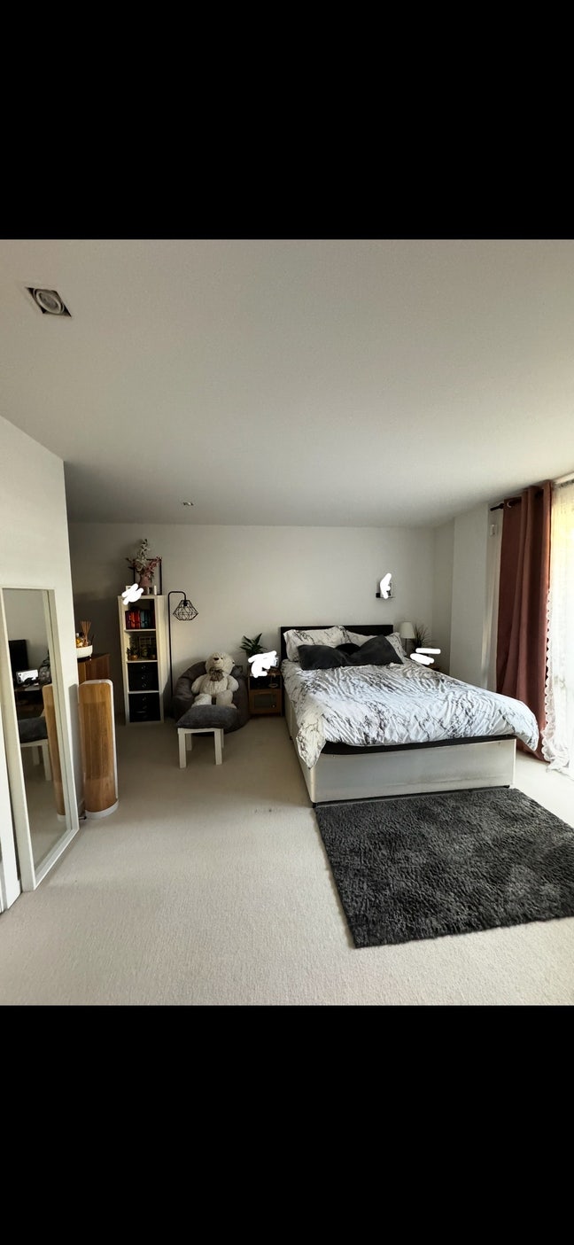 1 Ensuite Room Available- 25mins from Canary Wharf Main Photo