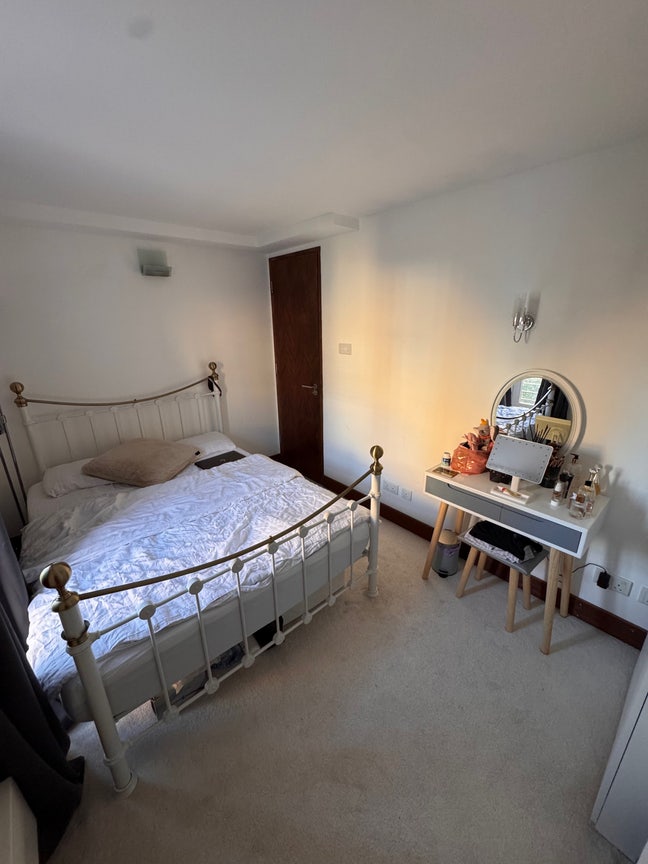 Short-term Bright double-room in Island Gardens Main Photo