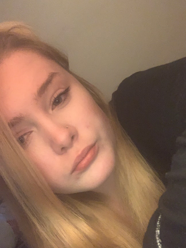 21 year old, female.  Main Photo