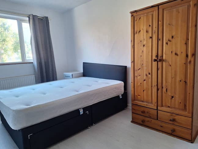 Furnished Double Room to Rent – UB5 Main Photo