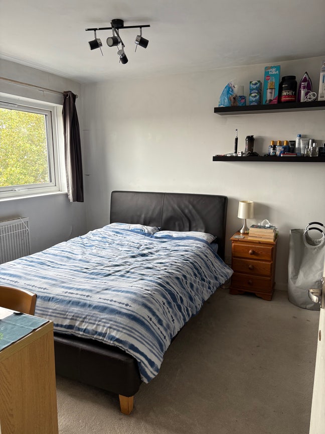 Spacious Double Room near to Clapham Junction Main Photo