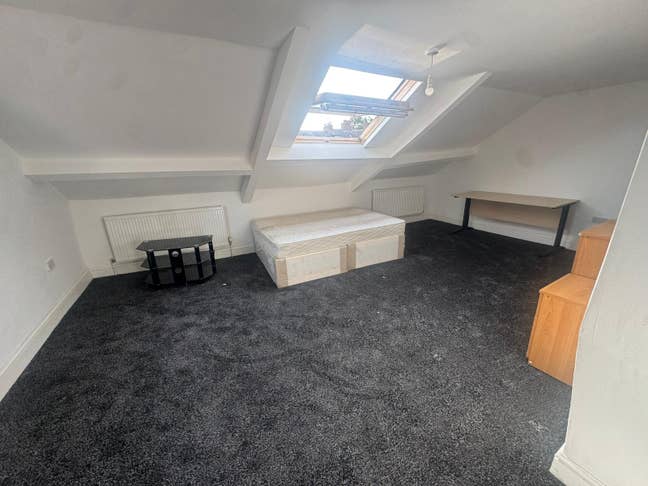 6-7 bed house to lett Main Photo