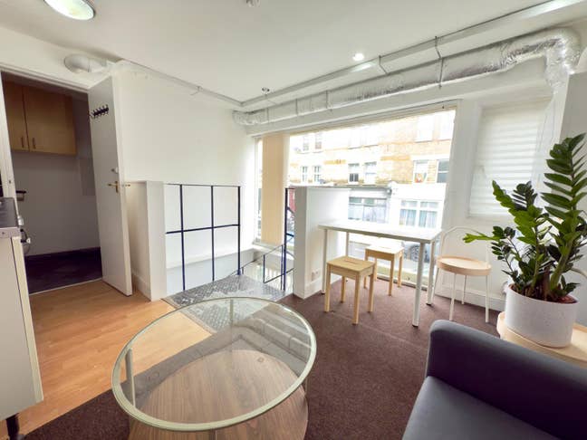 Furnished duplex 1 bed flat Hammersmith Main Photo