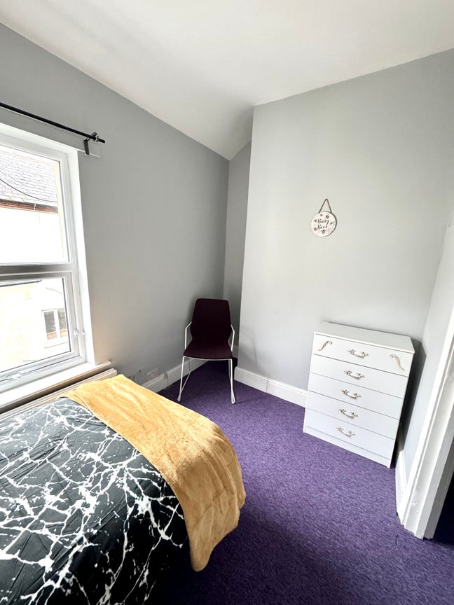 Walsall, Pleck Rooms & Studios Main Photo