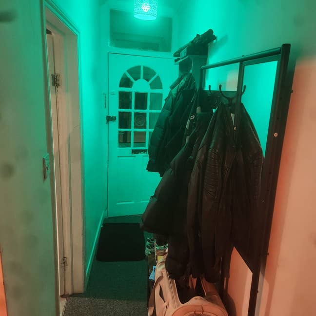 Double Room 800 Single 450 to Rent – West Croydon  Main Photo