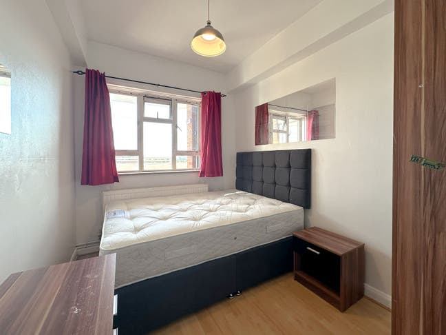 🏡 Your New Home in Kentish Town Awaits! Main Photo