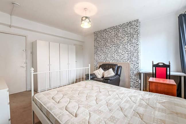 4Bed Flat in Prime Location - Rooms from £900pcm Main Photo