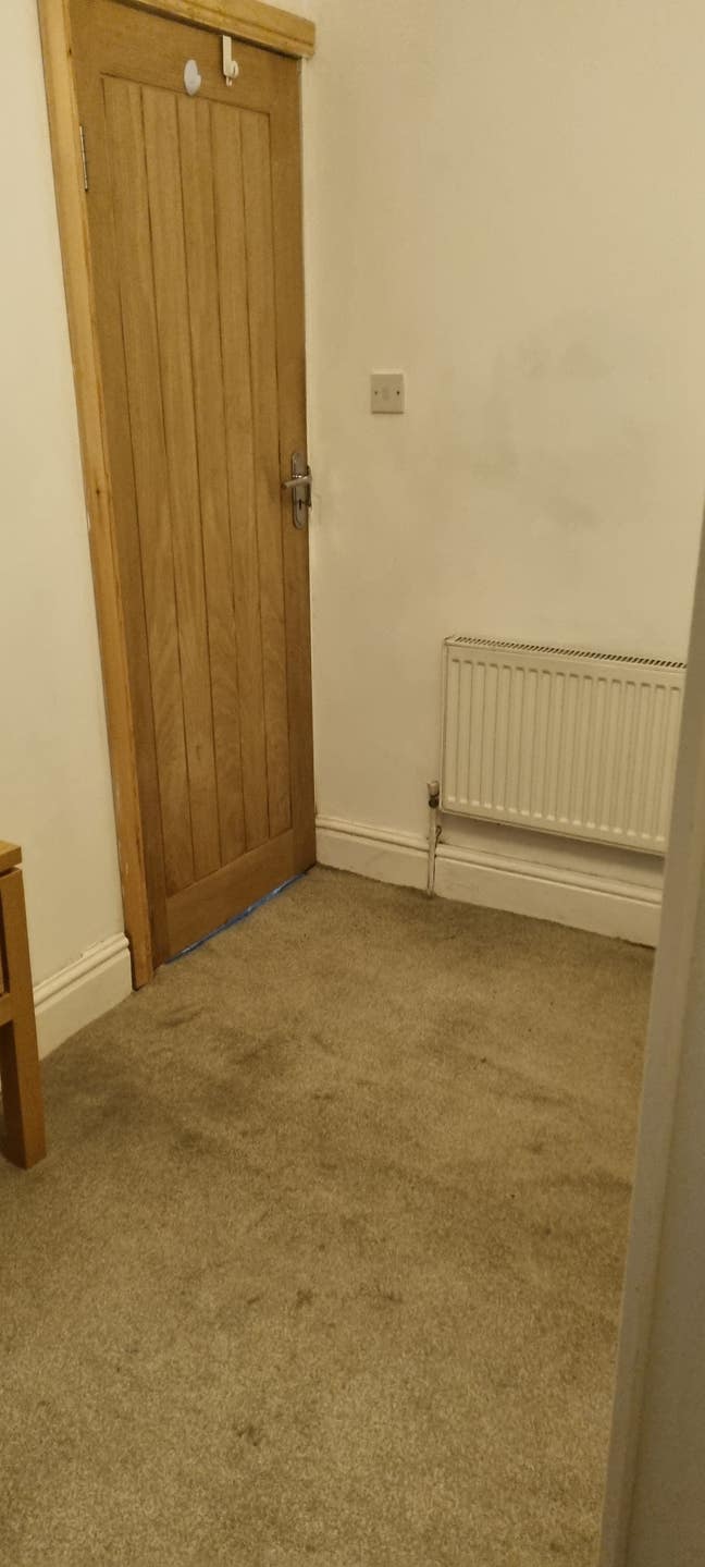 Stunning location  Main Photo