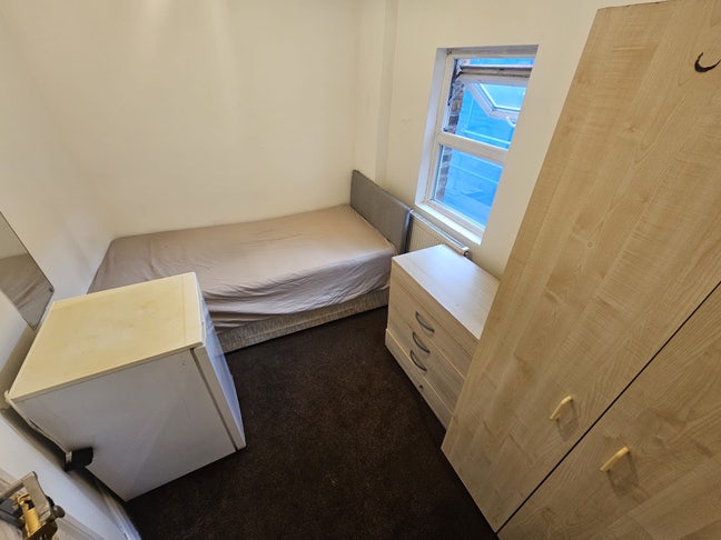 🛏️ Single Room to Let in- Willesden   Main Photo