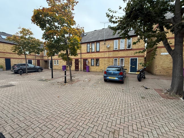 Newly Refurbished Large Rooms, Wapping,Tower Hill Main Photo