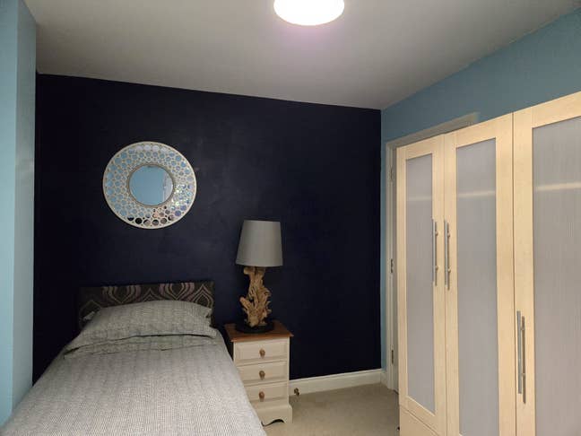 Large single room en-suite in Wantage.  Mon-Fri Main Photo