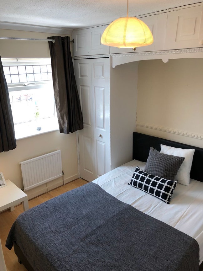 Double Room 10min walk to Surrey Quays Main Photo