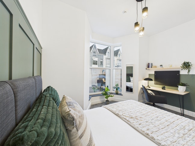 Brand New Spacious Ensuite Rooms Available Main Photo