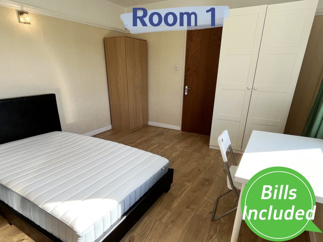 Bright & Spacious Double Room – Brabazon Main Photo