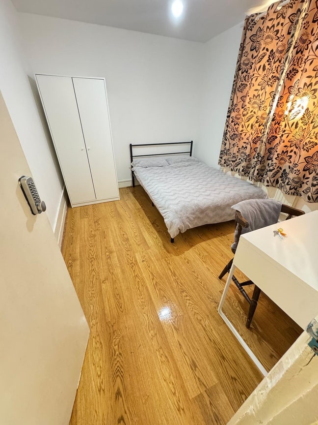 Nice DBL Room- 5min to Bethnal Green 🚂- Bills Incl Main Photo