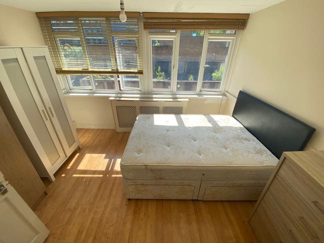 🌟 3 Rooms Available – Carey Gardens, Battersea Main Photo
