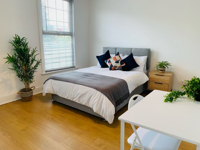 Perfect house share - close to town centre!! Main Photo