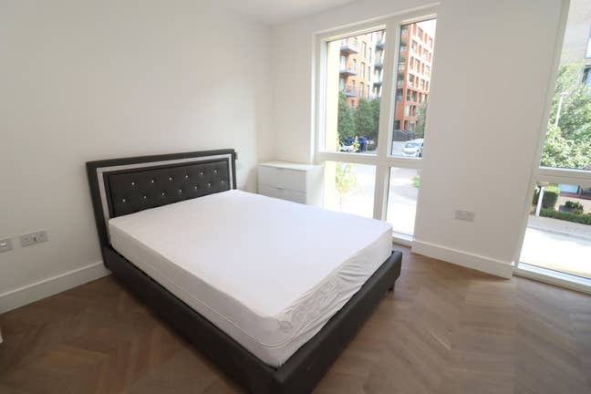  Stylish Ensuite Room in Greenwich – All Bills Inc Main Photo