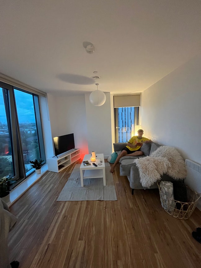 Modern Double Room in Media City - own bathroom Main Photo