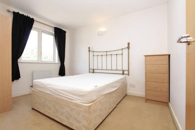 Very good rooms in Canary Wharf E14 to move ASAP Main Photo