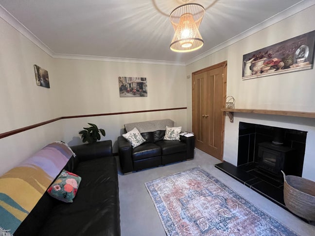 3 Double rooms in freshly decorated house Main Photo