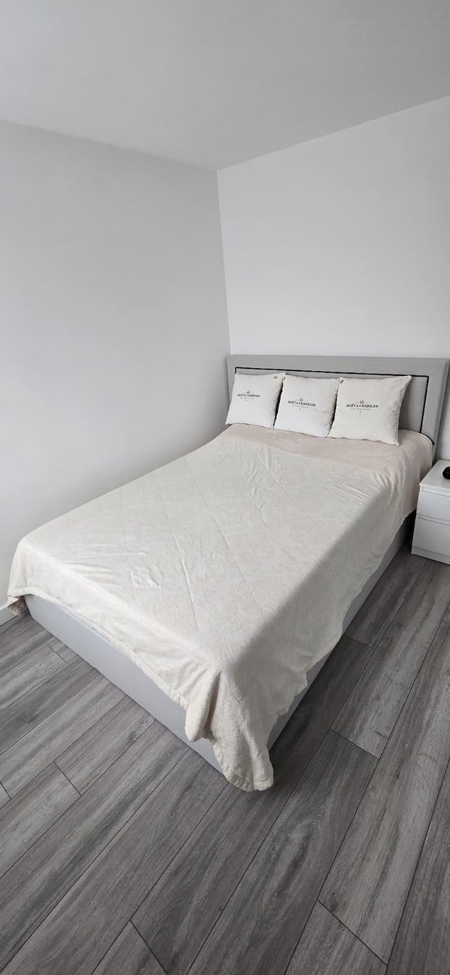 Double Room to Rent! £900 Bills Incl. Main Photo