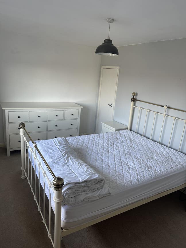 Large Double room in Shared house Main Photo