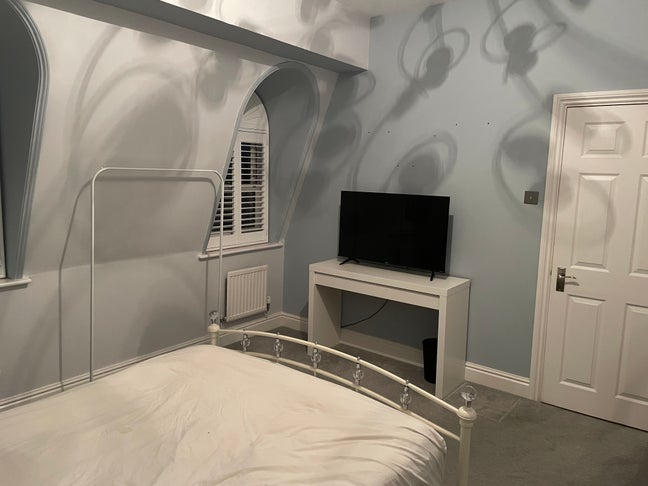 Well presented double room in Watermead to rent Main Photo