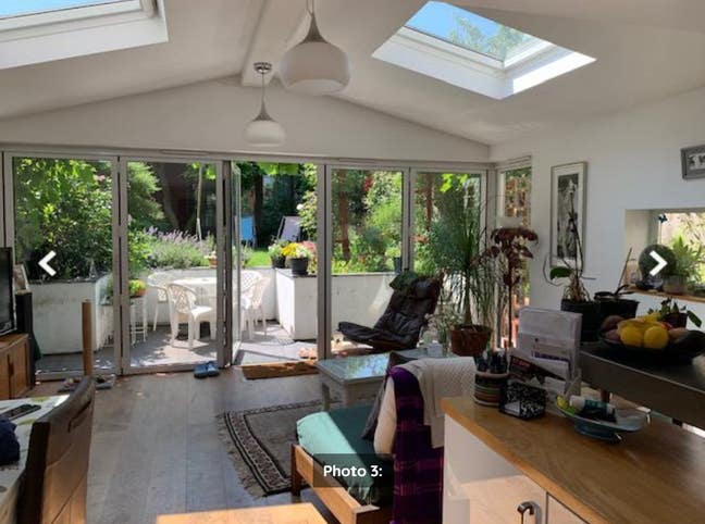 Quiet large room in garden flat 5 min from tube Main Photo