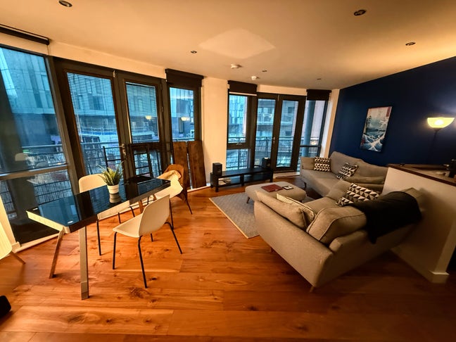 £700 pm - Spacious city centre room available!  Main Photo