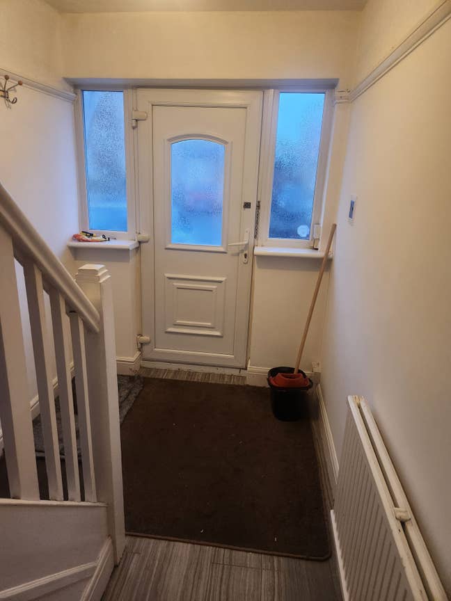 4 Bed Fully Furnished House for Rent in Beeston Main Photo