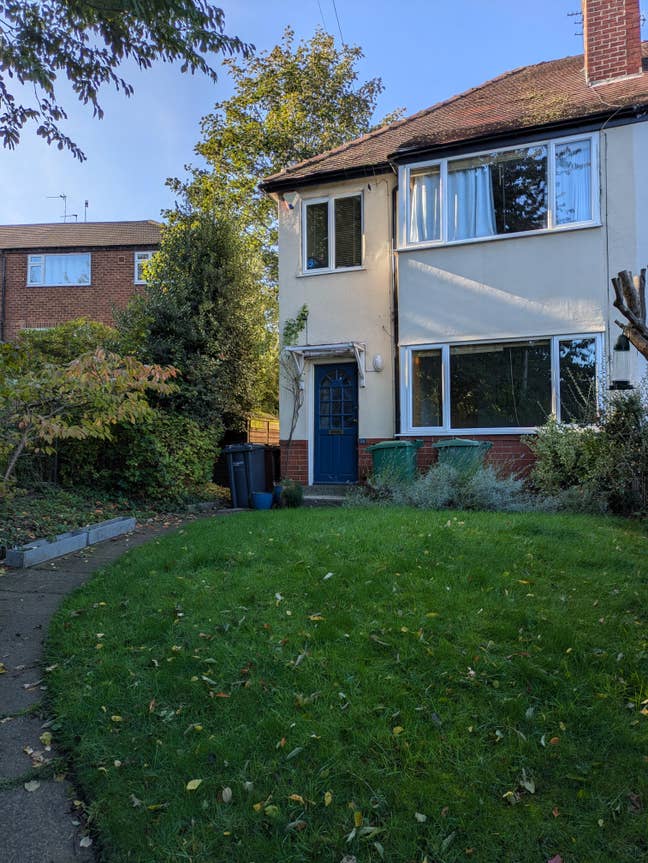 Quiet double room near Headingley Station Main Photo