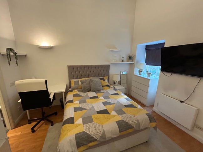 Dingley Road, EC1V 8BW – Available from Nov 1st Main Photo
