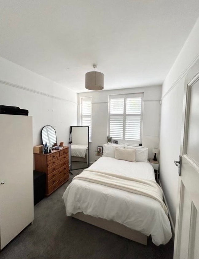 Room Available in flat in Clapham South  Main Photo