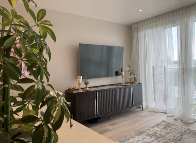 Luxury Double Bedroom in a modern 2 Bed flat Main Photo