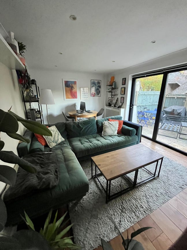 2 Bed Maisonette with Garden - 4 months only Main Photo