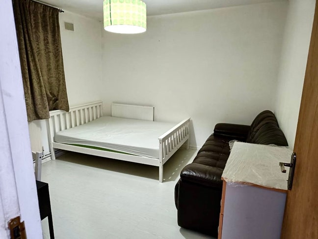 💞2 Lovely Room +Close Canals Wharf+All Bill Incld Main Photo