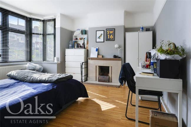 Furnished Double room with own shower and toilet Main Photo