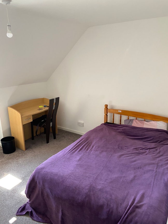 Bright double room in Mottingham for single lodger Main Photo