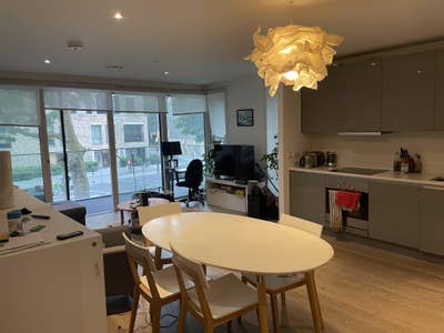 2 Bedroom 2 Bathroom flat w/ concierge and balcony Main Photo