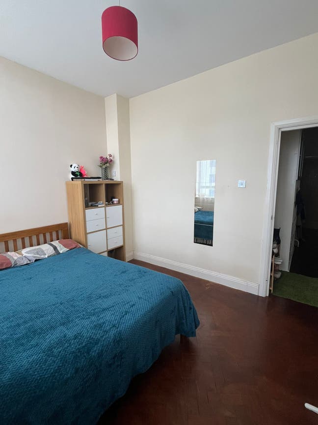 Bright Ensuite Room – Heart of London Main Photo
