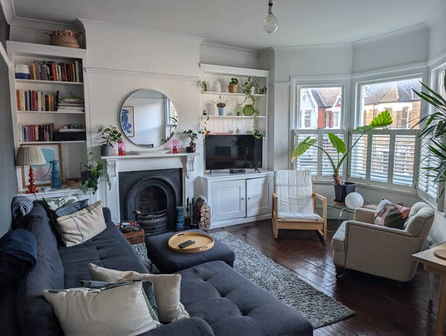 Beautiful East Dulwich Terraced flat Main Photo