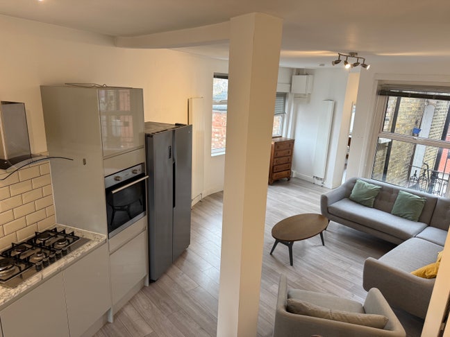 1 Bed, Vale Road, N4, Manor House  Main Photo