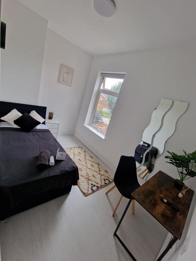  Rooms  for  Rent  in  Burton  DE14  –  &pound;115/Week Main Photo