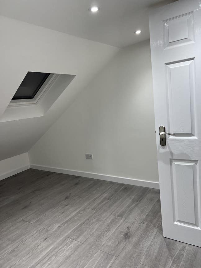 Rooms available for single occupancy  Main Photo