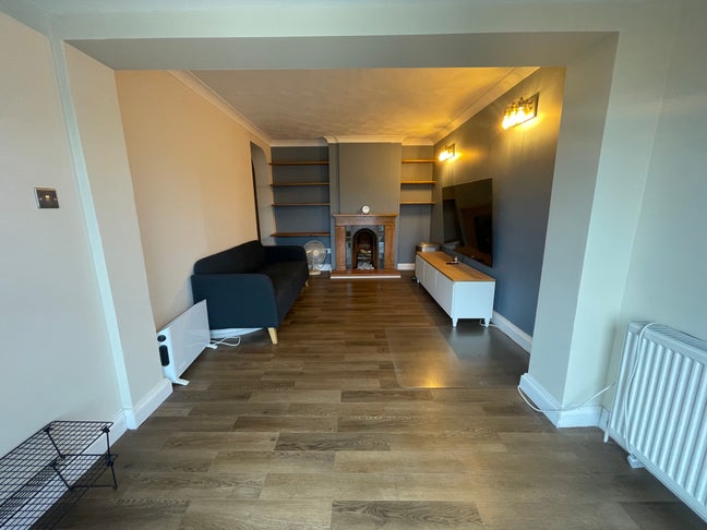 1 Bed Flat, Caversham Park Village, RG4 Main Photo