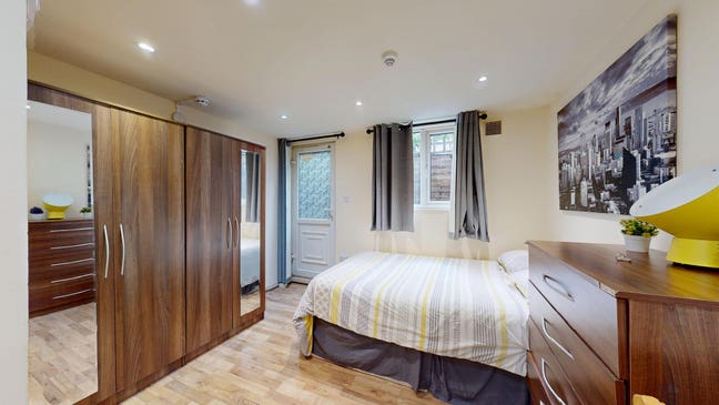 Superb Studio in Cricklewood- Book a Viewing Now Main Photo